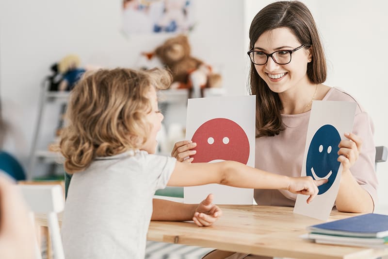 Building Confidence and Connections: How Chicago Occupational Therapy Enhances Social Skills